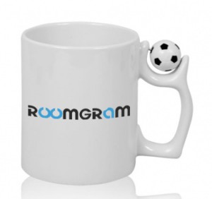 Ceramic mug with ball with Roomgram logo